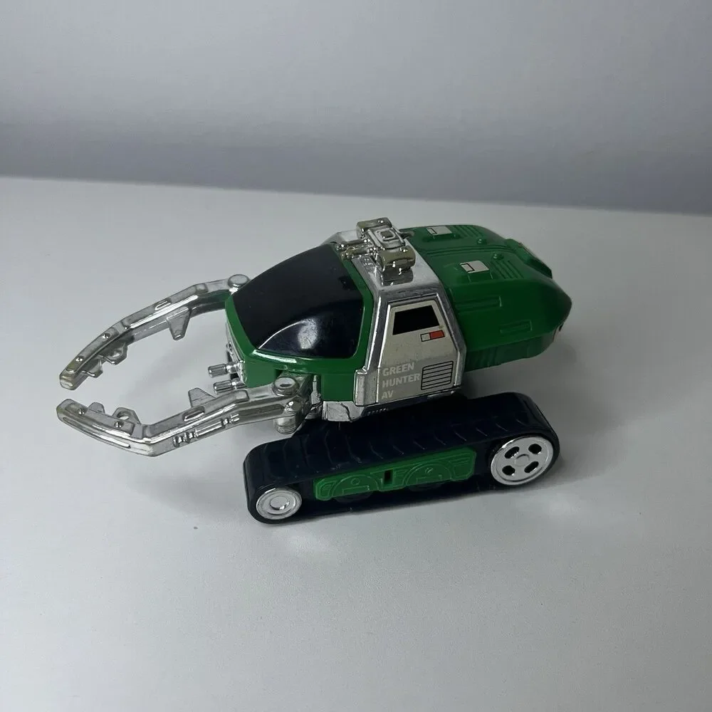 Vintage 1997 Bandai Green Hunter AV Mecha Tank Toy Vehicle